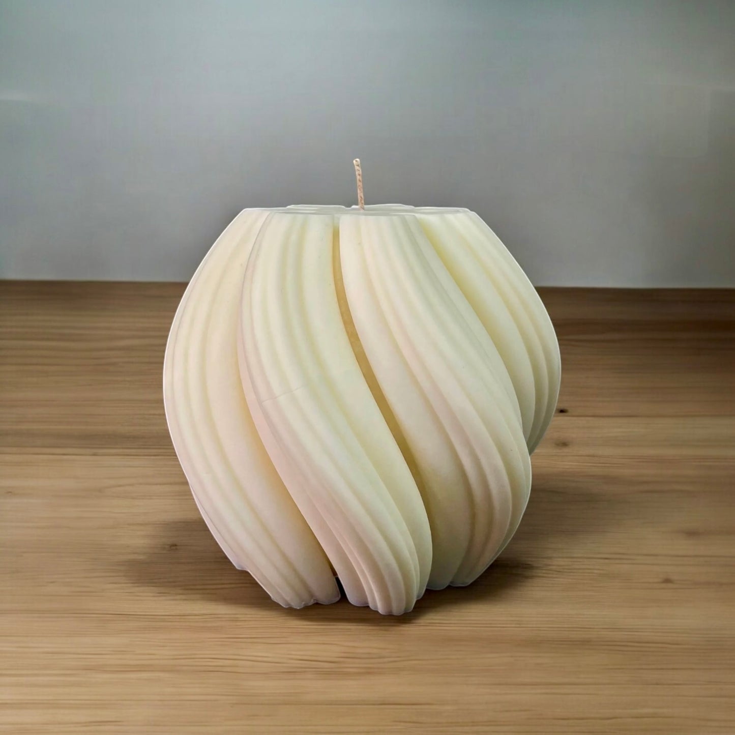 Large Wavy Candle